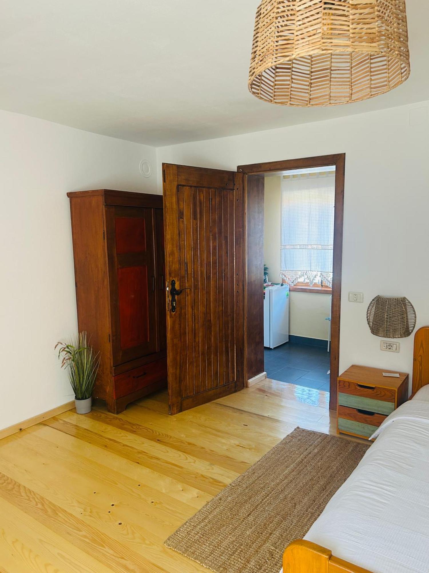 Casa "La Moara Din Gradina" Hotel Eftimie Murgu Bagian luar foto