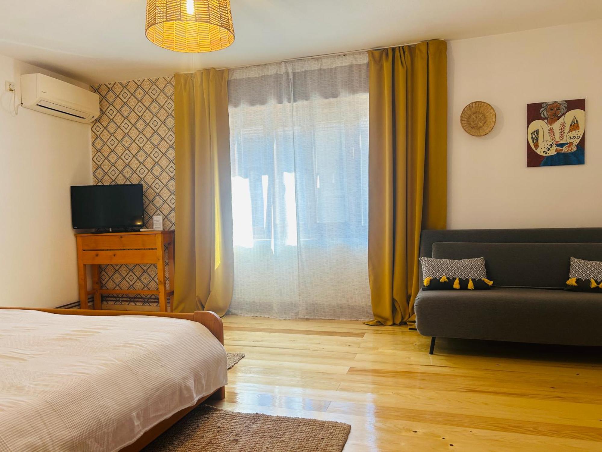 Casa "La Moara Din Gradina" Hotel Eftimie Murgu Bagian luar foto